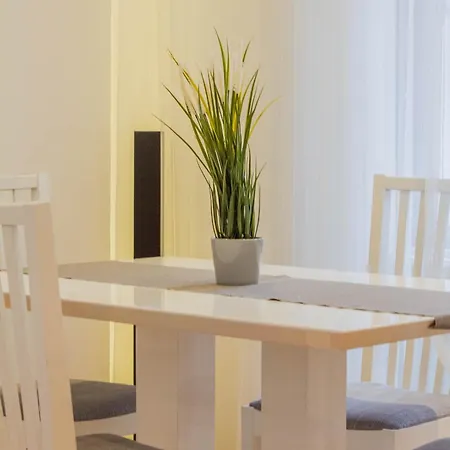 Szervita Supreme W Ac By Nw Apartment Budapest